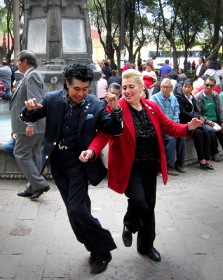 Sunday afternoon public salsa dancing